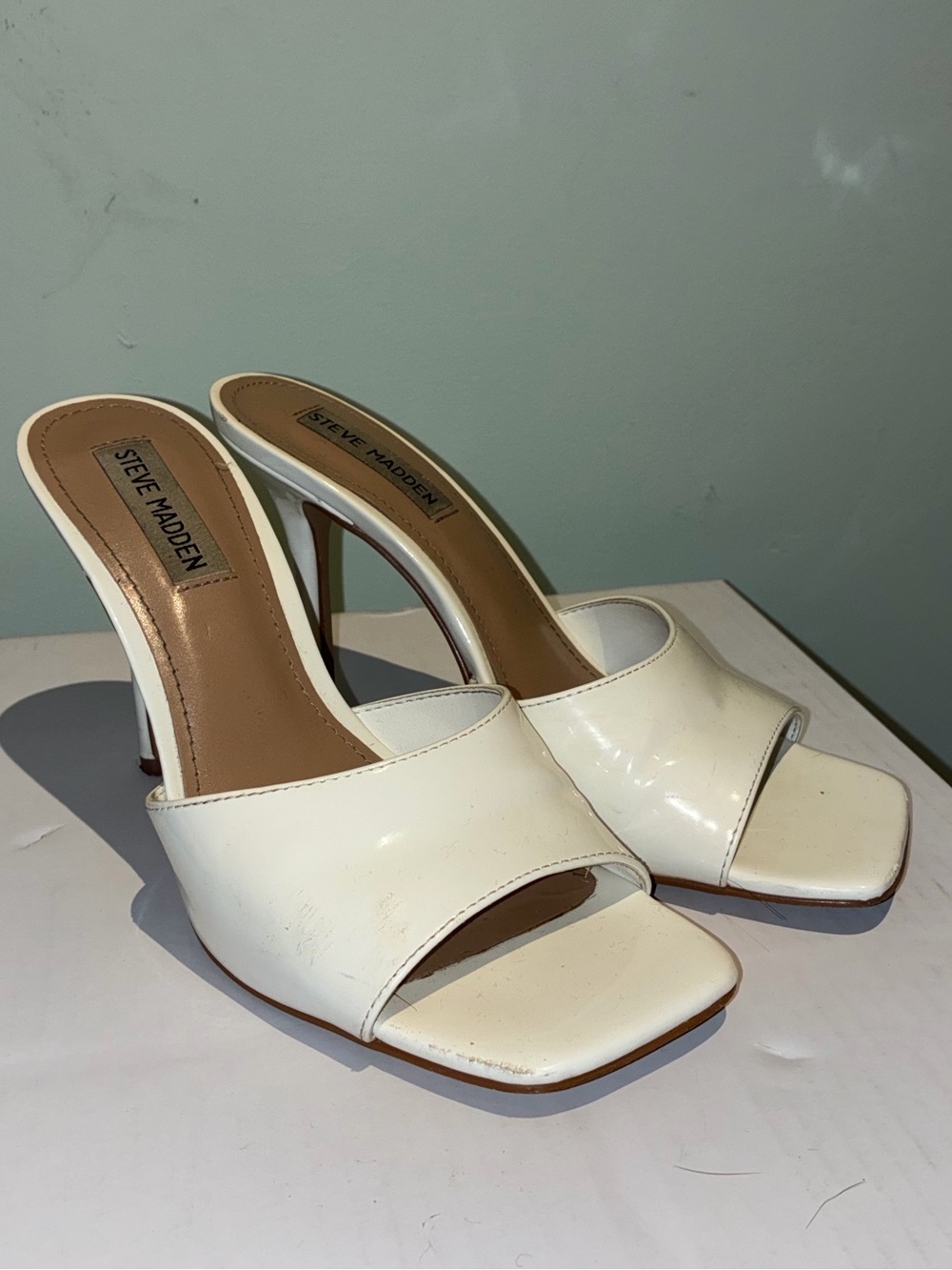 Steve Madden White Open-Toe Slide Heels